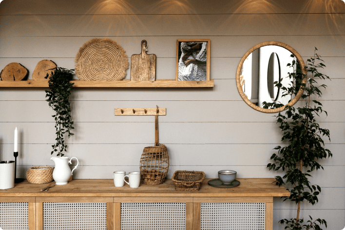 雑貨が置かれた机